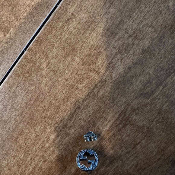 ๐ Authentic Gucci Sterling Silver Interlocking G Stud Earring (Single) ๐ - Picture 3 of 4